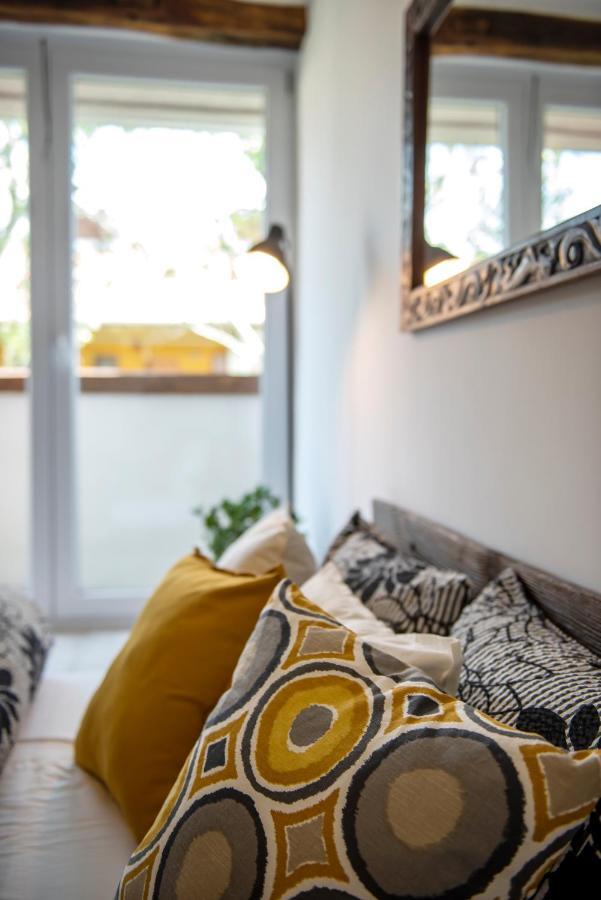 Appartamento Loft Apartman Pécs Esterno foto